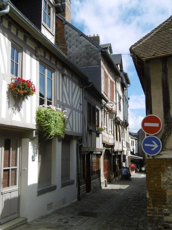 Le Clocher Sainte Catherine Leilighet Honfleur Rom bilde