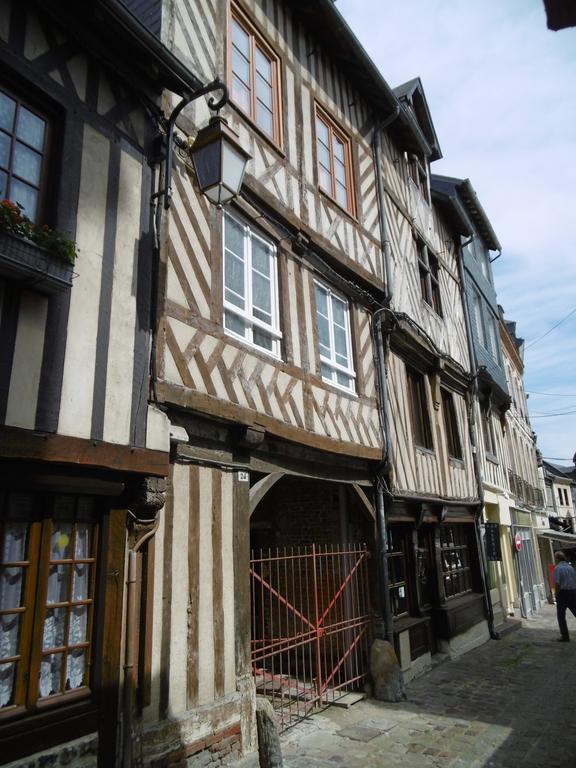 Le Clocher Sainte Catherine Leilighet Honfleur Rom bilde