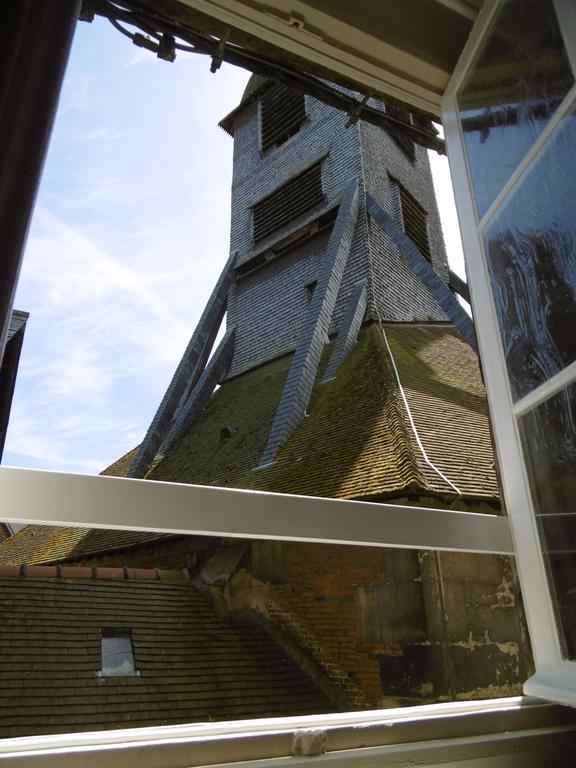 Le Clocher Sainte Catherine Leilighet Honfleur Rom bilde